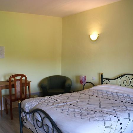 Le Commerce Dompaire Kültér fotó