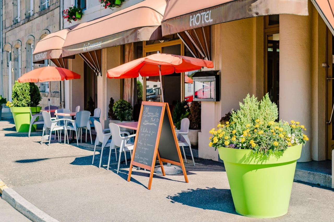 Le Commerce Dompaire Kültér fotó