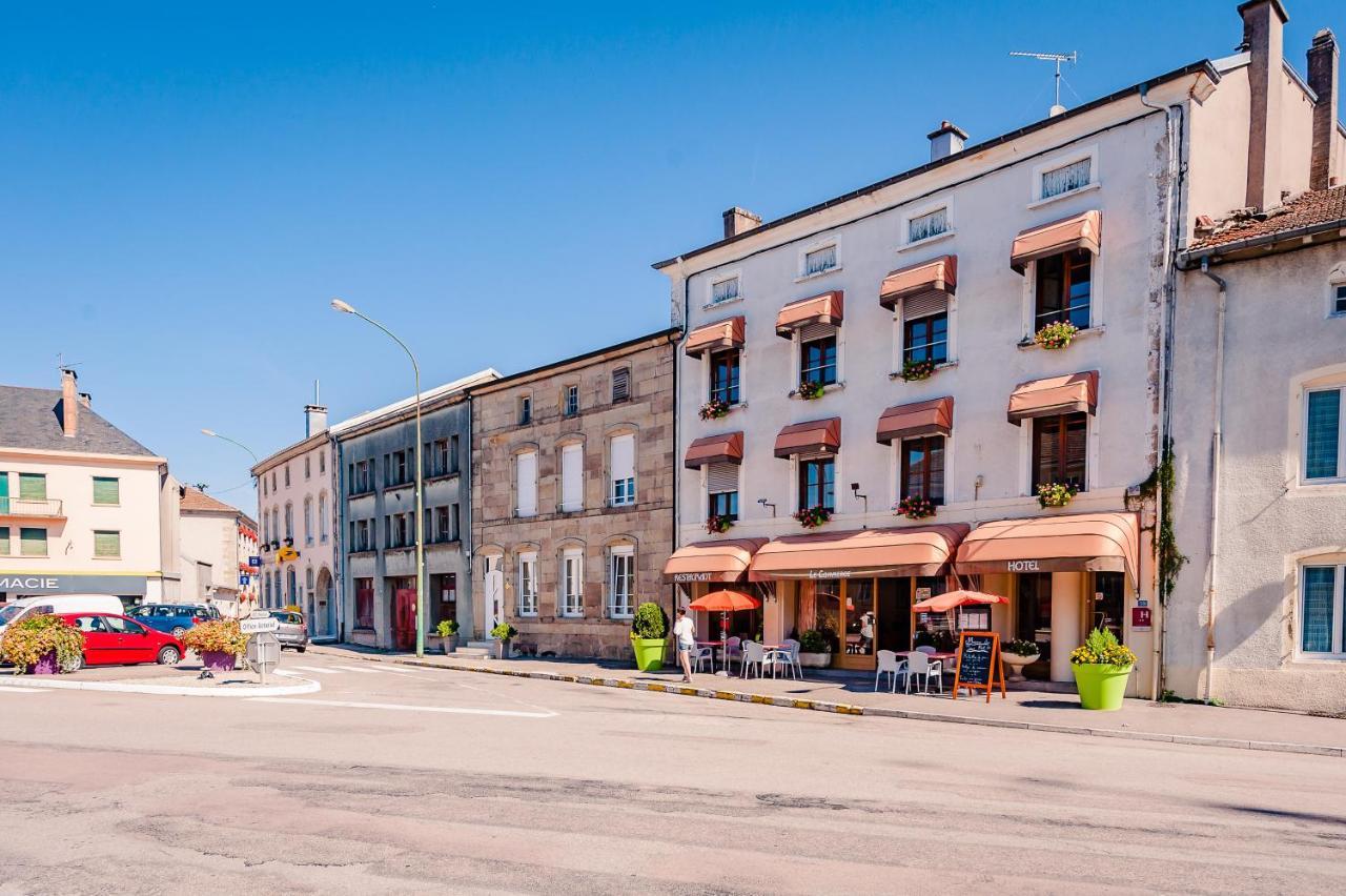 Le Commerce Dompaire Kültér fotó